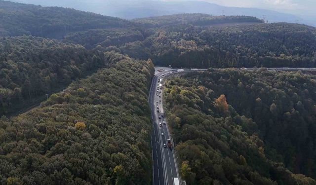 Bolu Dağı Tüneli’nde yapılan çalışmalar kara yolundaki trafiği artırdı