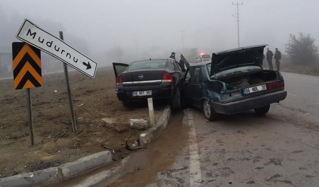 Bolu’da sürekli kazaların yaşandığı kavşakta yine kaza: 4 yaralı