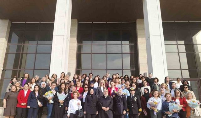 Çanakkale’de "Gönül Elçileri ile Koruyucu Aile Farkındalık Toplantısı" düzenlendi