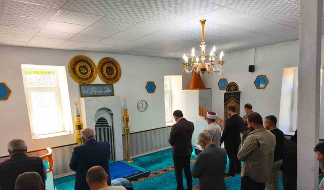 Çemişgezek’te onarımı tamamlanan cami, yeniden ibadete açıldı