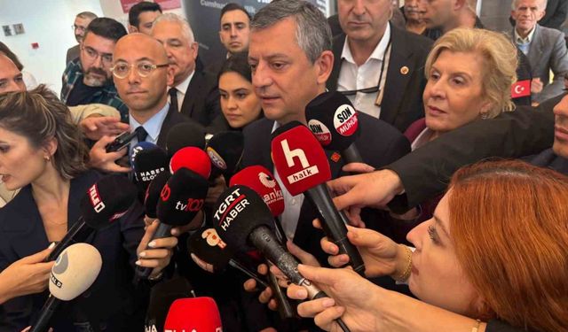 CHP Genel Başkanı Özel: "CHP birlik ve beraberlik içinde ne hastalandı, ne güç kaybetti"