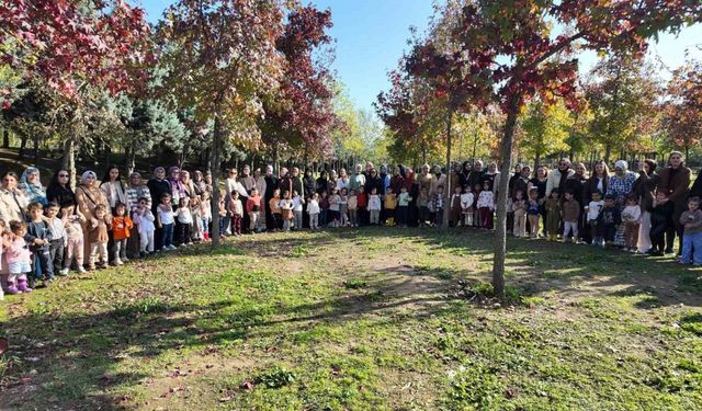 Çocuk kulüplerinde renkli sonbahar etkinliği