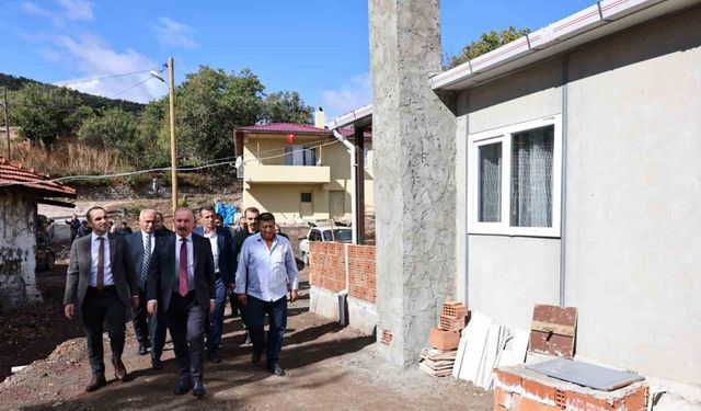 Çorum’da yangında evlerini kaybeden aileler yeni yuvalarına kavuştu