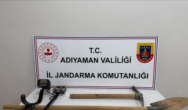 Define arayan şahıslar jandarmaya yakalandı