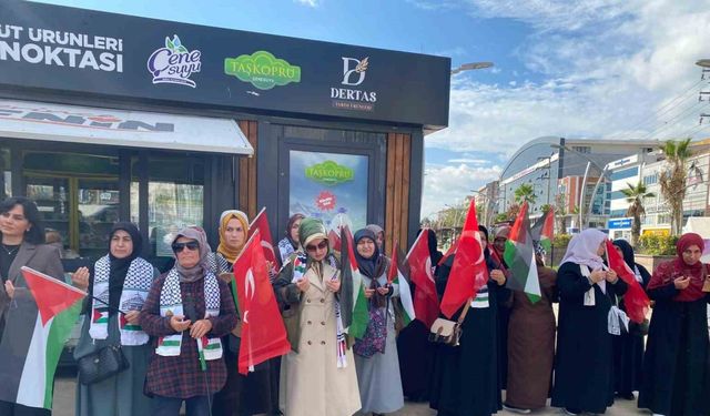 Derince esnafından Gazze’ye anlamlı destek