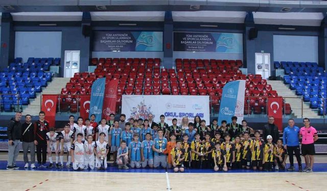 Düzce’de Hentbol müsabakaları sona erdi