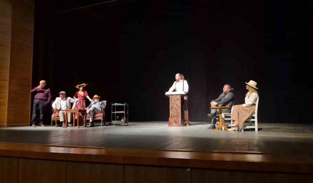 Düzceli tiyatrocular uzun yıllar sonra bu oyun ile sahneye çıktı