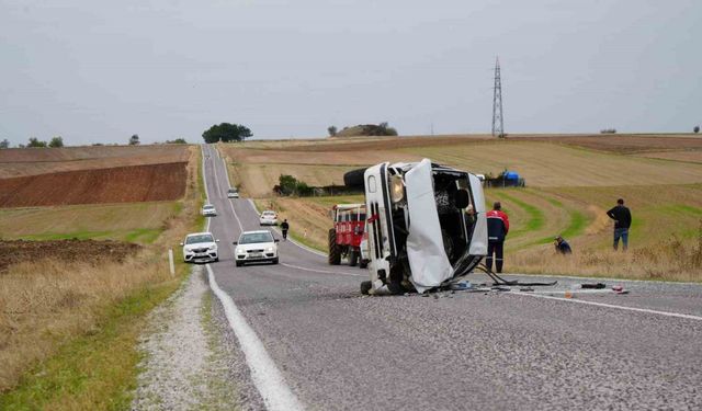 Edirne’de iki otomobil çarpıştı: 3 yaralı