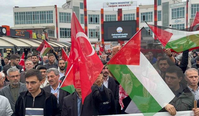 Edirne’de üniversite öğrencilerinden Filistin’e destek yürüyüşü