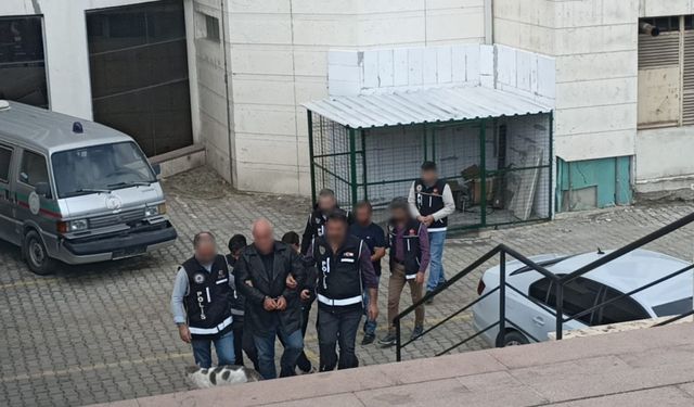 Edremit’teki seri cinayet soruşturmasında 3 kişi adliyeye sevk edildi