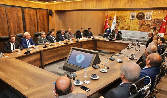 Erzincan’da projeler Vali Aydoğdu başkanlığında değerlendirildi