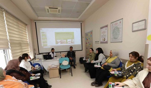 Gebe okulunda diş sağlığı eğitimi