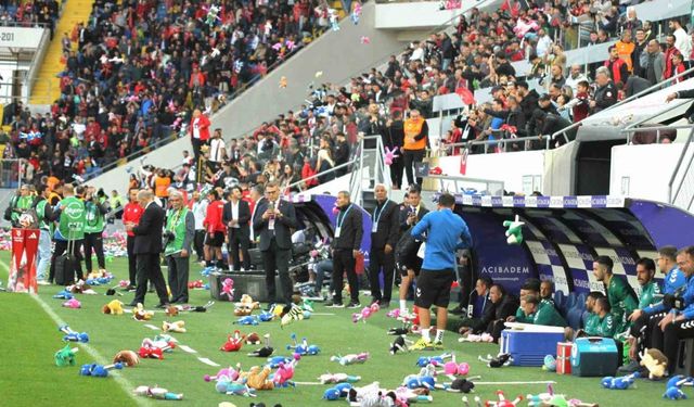 Gençlerbirliği taraftarları Gazzeli çocukları unutmadı