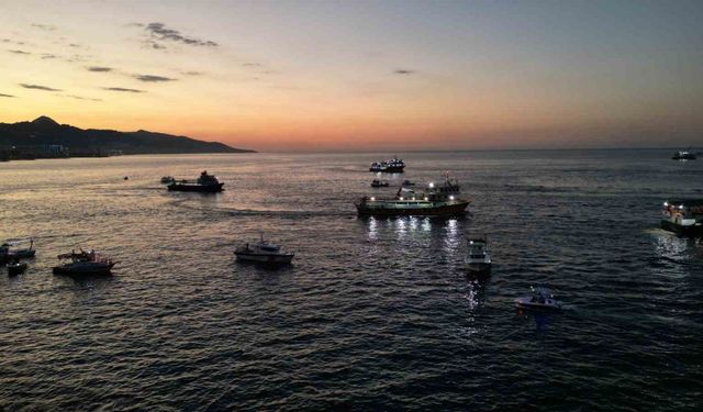 Giresun’da Filistin’e karadan ve denizden destek