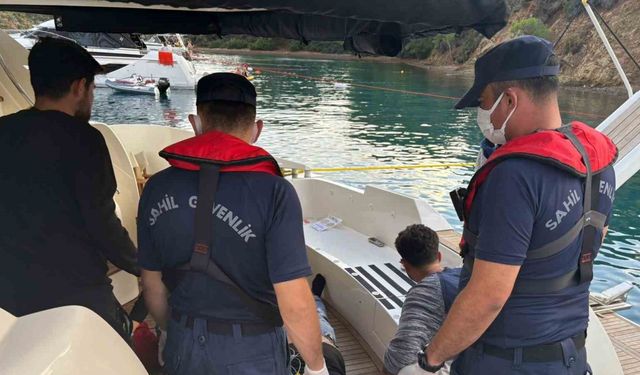 Göcek’te özel teknede rahatsızlanan vatandaş için tıbbi tahliye