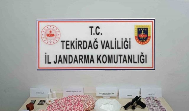 İlaç fabrikasından çaldığı ham maddeyle uyuşturucu üreten 4 kişi tutuklandı