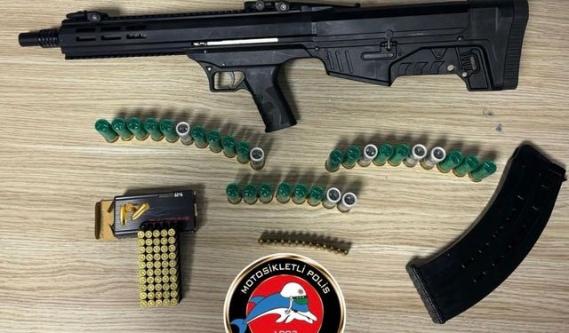 İzmir’de polis son bir haftalık denetim raporunu açıkladı