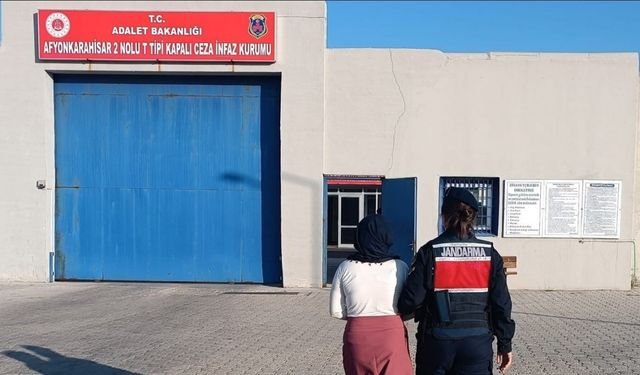 Jandarma çeşitli suçlardan aranan 37 kişiyi yakaladı