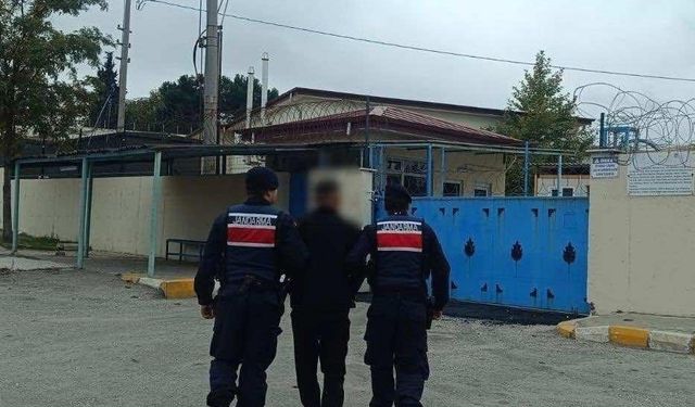 Jandarmadan aranan şahıslara yönelik operasyon