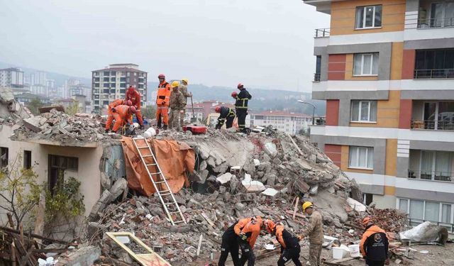 Kastamonu’da bölgesel deprem tatbikatı: Yüzlerce personel seferber oldu