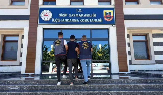 Kesinleşmiş 16 yıl cezayla aranan uyuşturucu tacirini jandarma yakaladı