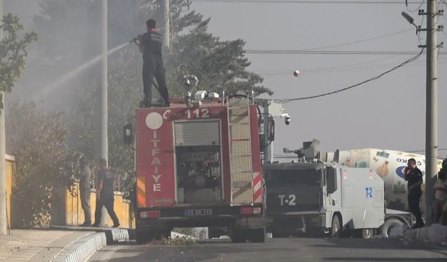 Kilis OSB’de kauçuk fabrikasında çıkan yangın kontrol altına alındı