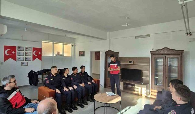 Kütahya’da hayvan nakillerinde belge kontrolü ve bilgilendirme çalışmaları