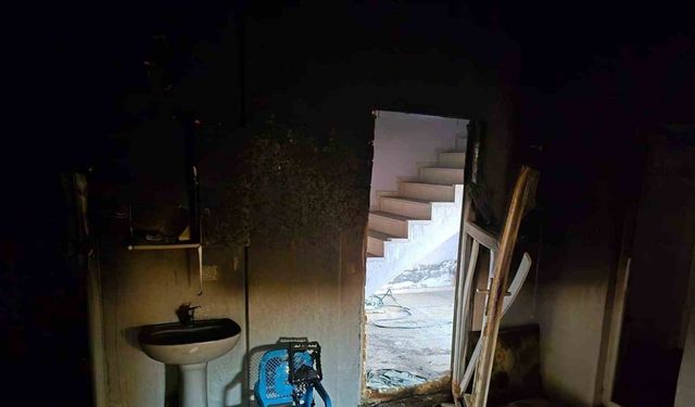 Mardin’de 3 katlı evde yangın: 1 kişi öldü, 12 kişi yaralandı