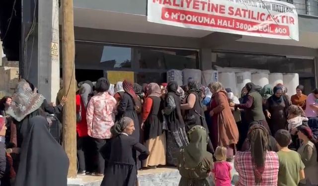 Mardin’de halı mağazasında indirim izdihama neden oldu