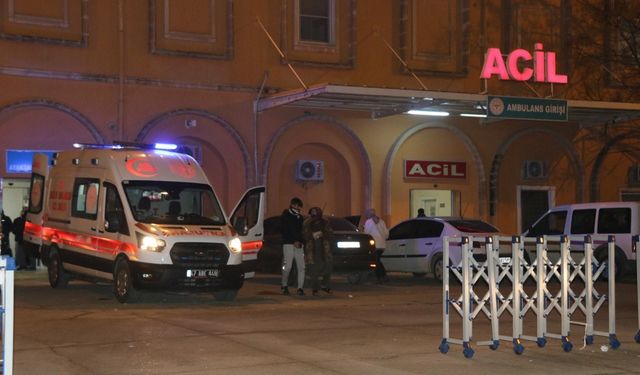 Mardin’de iki otomobil çarpıştı: 5 yaralı