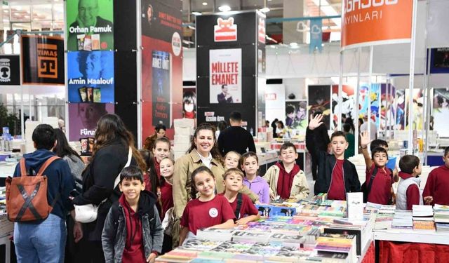Öğrencilerden Kitap fuarına tam not