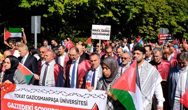 Özgür Filistin için TOGÜ’de yürekleri birleştiren yürüyüş