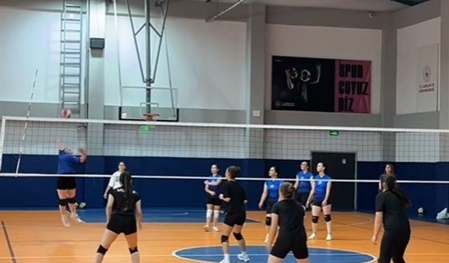 Pazaryeri’nde Cumhuriyet Kupası voleybol heyecanı