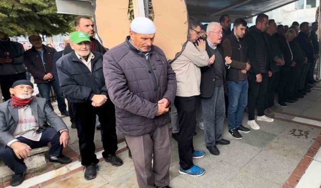 Perde asarken düşen kadın öldü