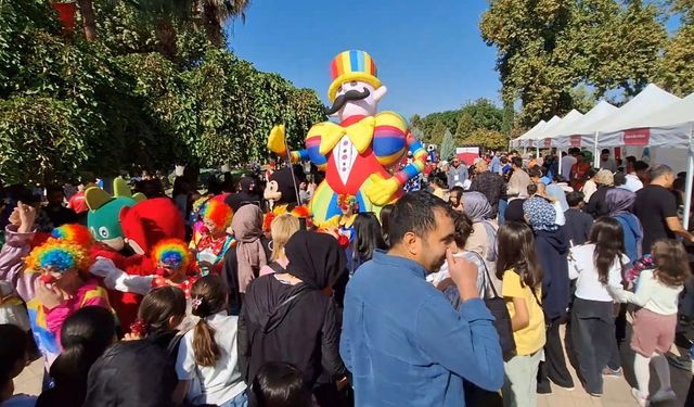 Şanlıurfa’da çocuk ve gençlik buluşmasına yoğun ilgi: 100 bin kişi katıldı