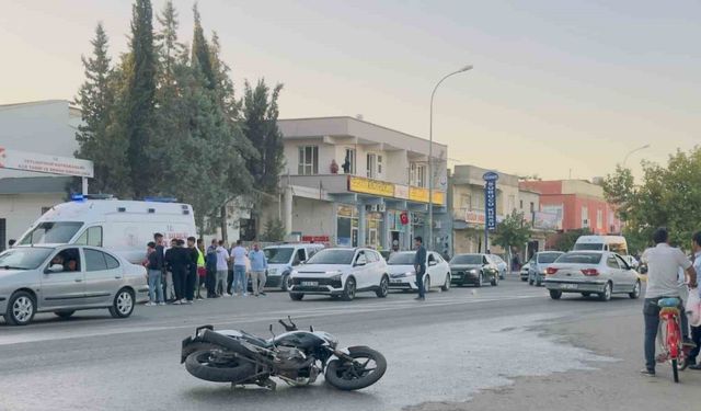 Şanlıurfa’da otomobil ile motosiklet çarpıştı: 1 yaralı