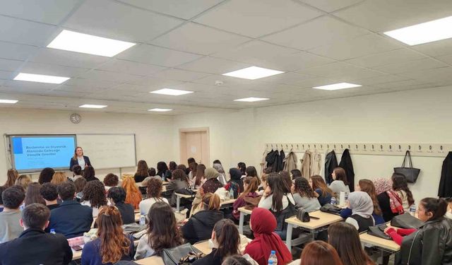 SBF’de seminerler devam ediyor