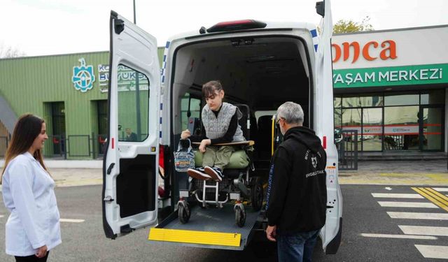 Serebral palsili Şevval, Korece ve İngilizce öğrenip köşe yazarı oldu