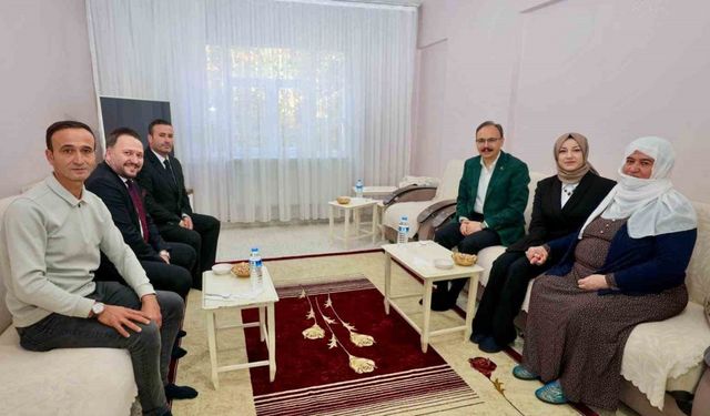 Siir’te "vefa" ve "minnet" buluşmasında şehit aileleriyle bir araya gelindi