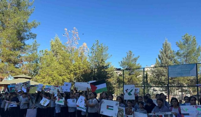 Siirt’te ortaokul öğrencilerinden Gazze’ye destek etkinliği