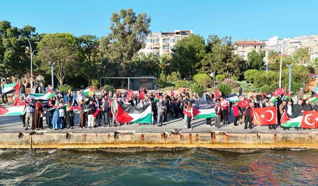 Sinop’ta balıkçılardan Filistin’e destek korteji