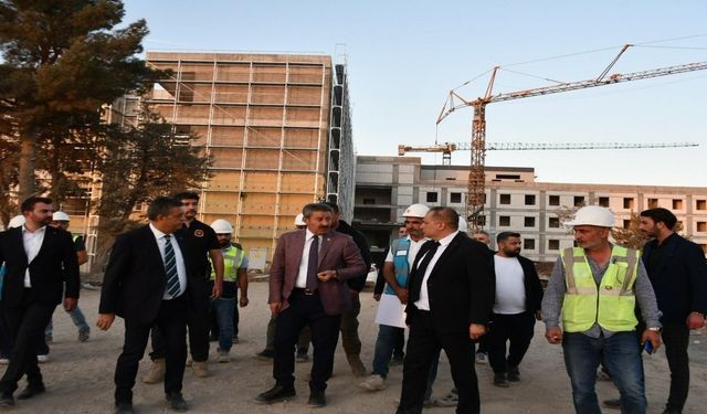 Şırnak’ta 500 yataklı bölge hastanesinin inşaatı denetlendi