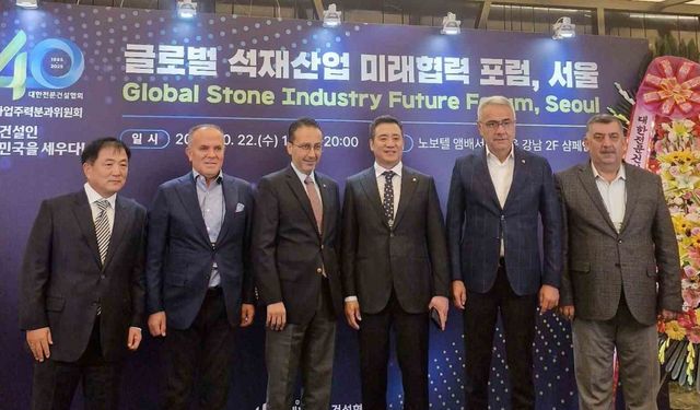 Sivas kıymetli taşları Seul’de düzenlenen Küresel Taş Endüstrisi Forumu’nda görücüye çıktı