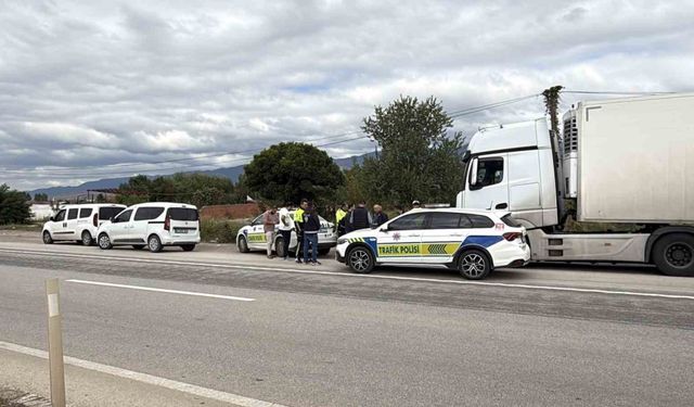 Tokat’ta kaçak göçmen taşıyan tır şoförü ve arkadaşı tutuklandı