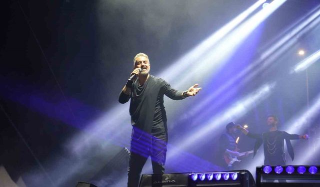 Turgay Başyayla, Niğde Gastronomi Festivali’nde sahle aldı