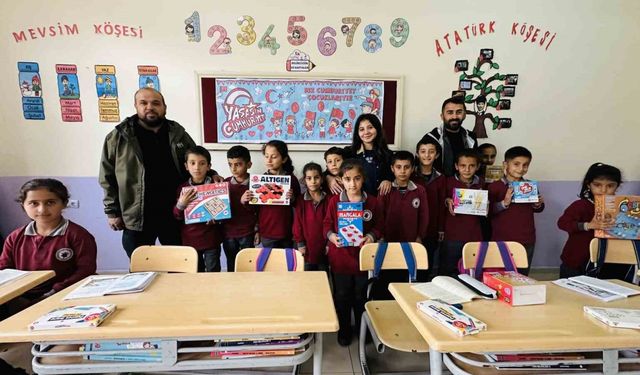 Türkiye-Irak sınırındaki öğrencilere oyun seti hediyesi