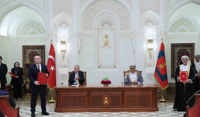 Türkiye ve Umman arasında 16 belge imzalandı