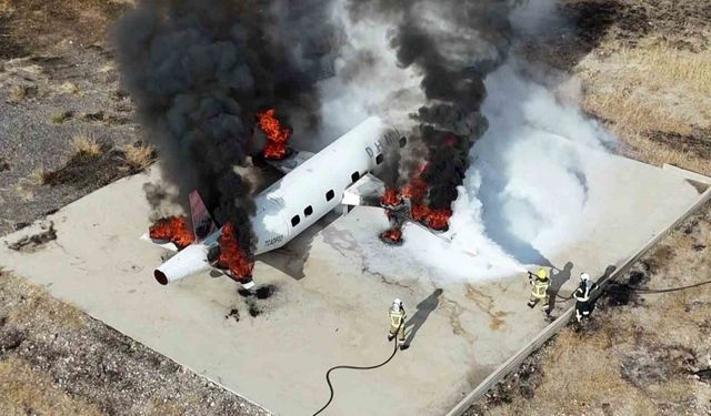 ‘Uçak kaza kırıma uğradı’ tatbikatı nefes kesti