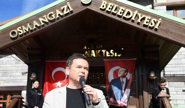 Uludağ’da yüzlerce kişi Cumhuriyetin izinde yürüdü