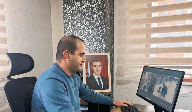 Van depremini dünyaya duyuran gazeteci: Mehmet Salih Akkuş